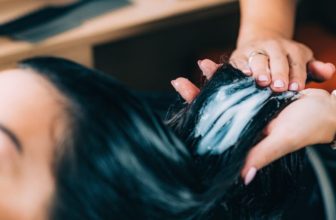 What Are the Benefits of Using a Leave-In Conditioner?